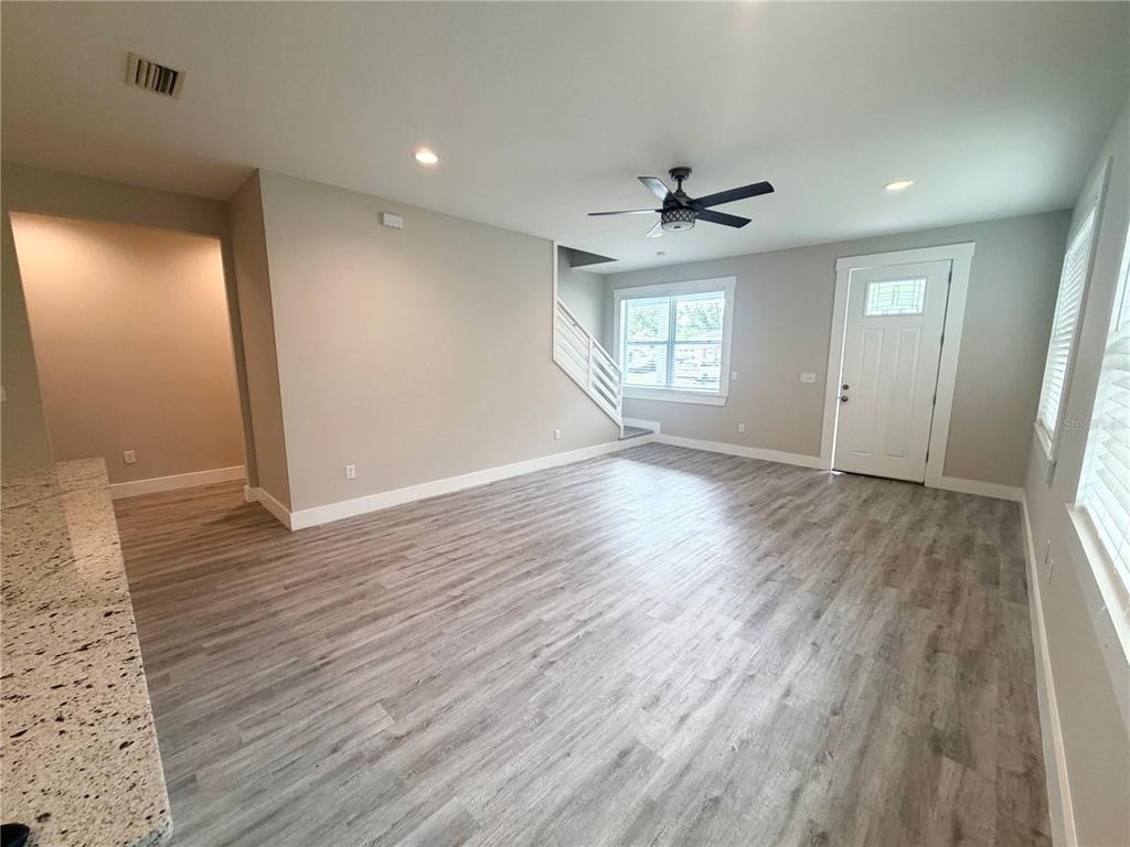 2125 W Saint Joseph Street - Photo 8