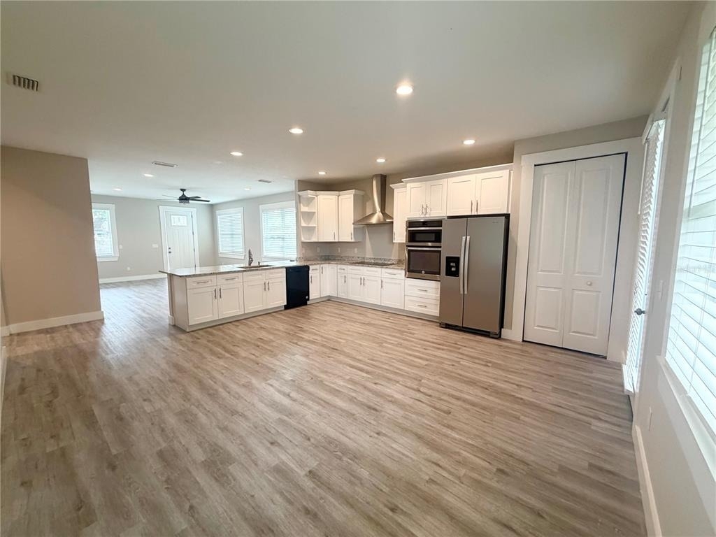 2125 W Saint Joseph Street - Photo 5