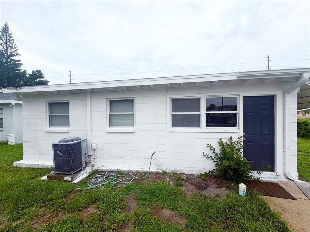 1502 W Grace Street - Photo 1