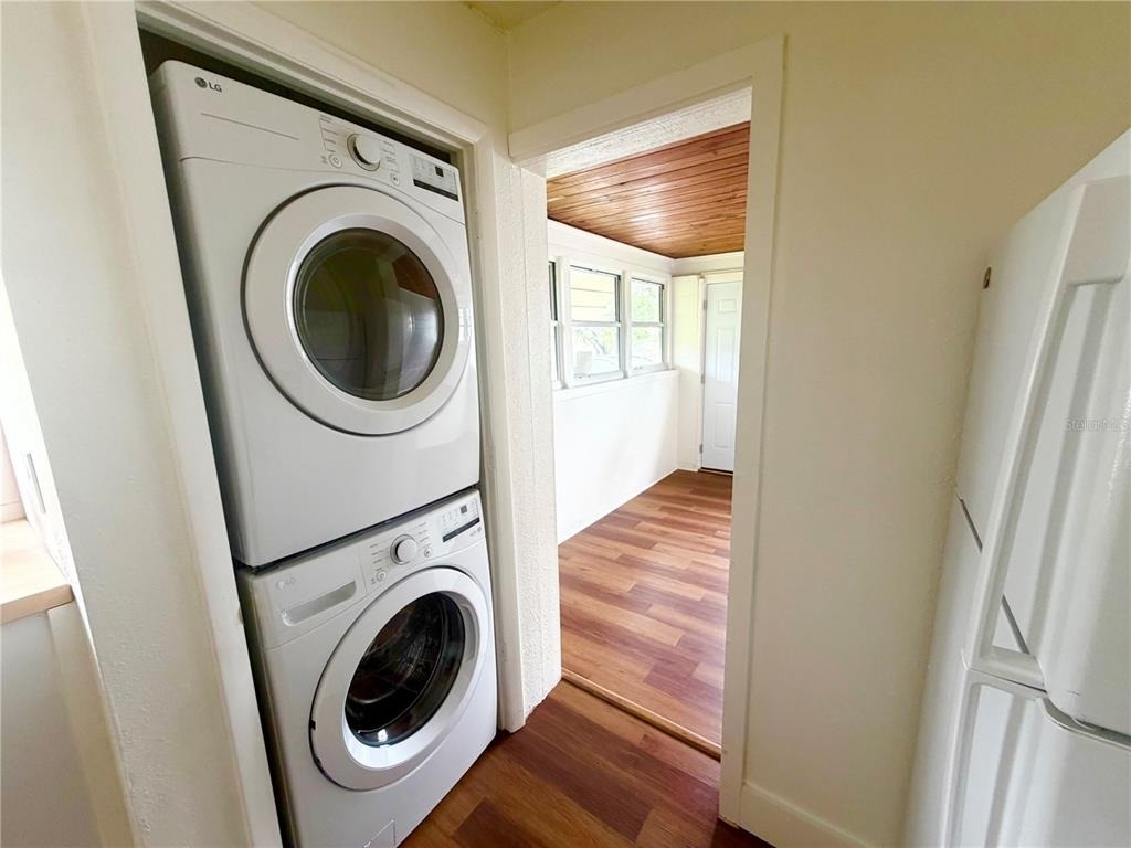 1502 W Grace Street - Photo 5