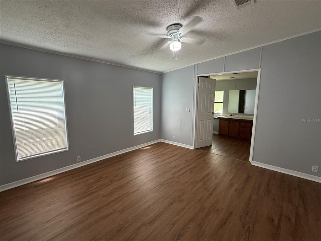 5132 Janes Drive - Photo 2