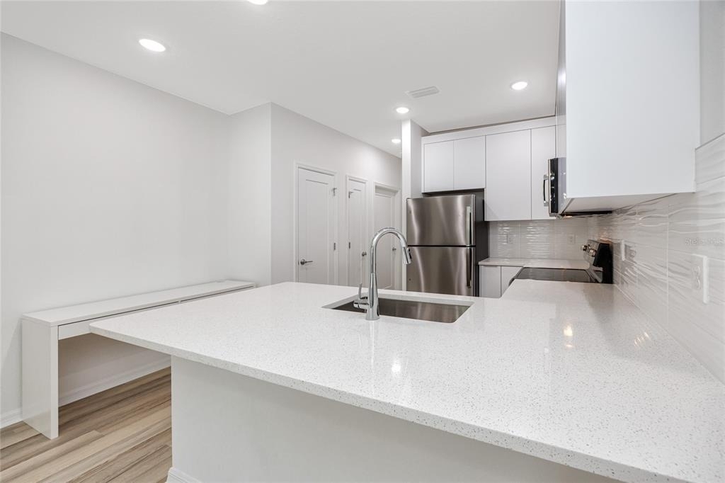 915 E 15th Avenue - Photo 14