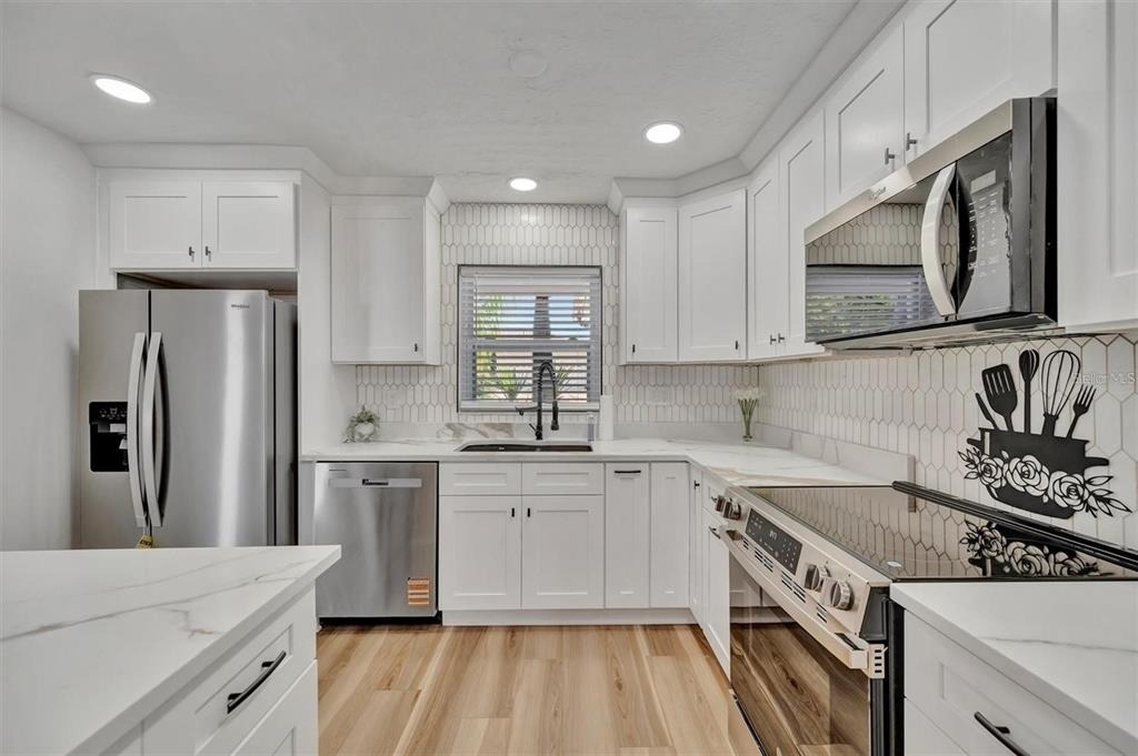 6209 Flamingo Drive - Photo 11
