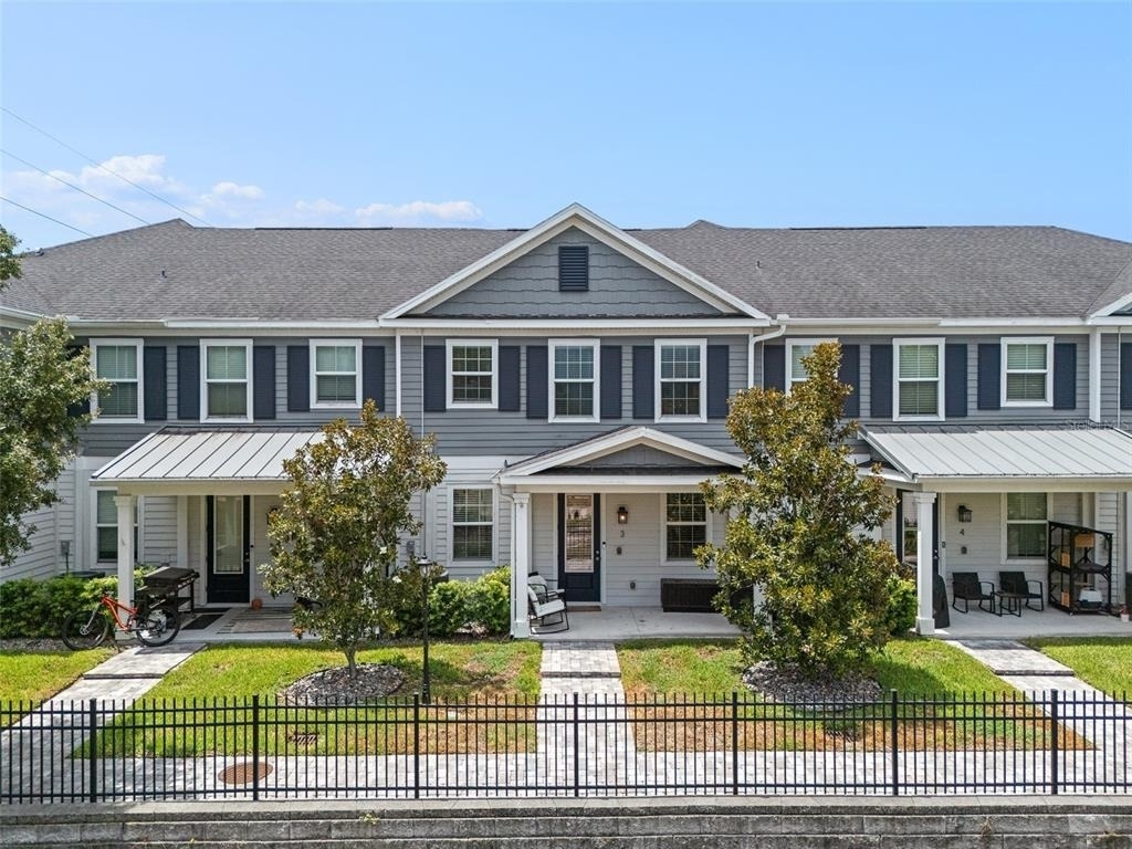 6615 S Manhattan Avenue - Photo 1