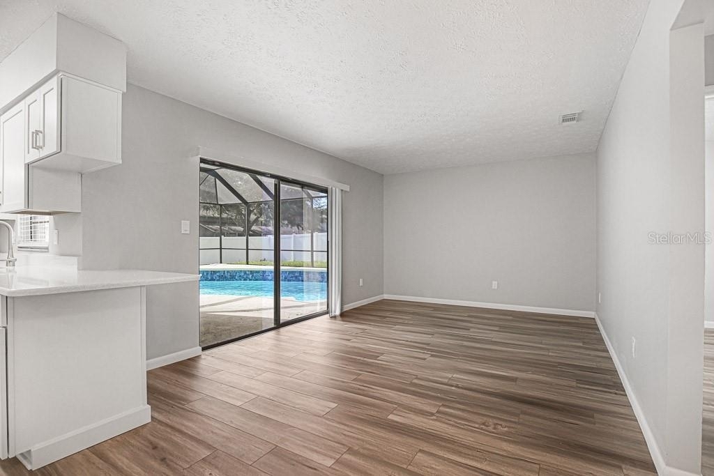 423 Van Reed Manor Drive - Photo 5