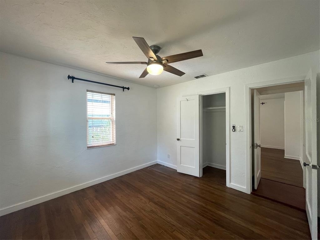 4221 Burlington Avenue N - Photo 21
