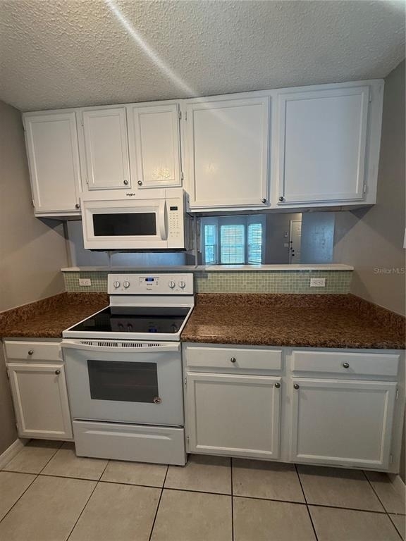 2302 Maki Road - Photo 13