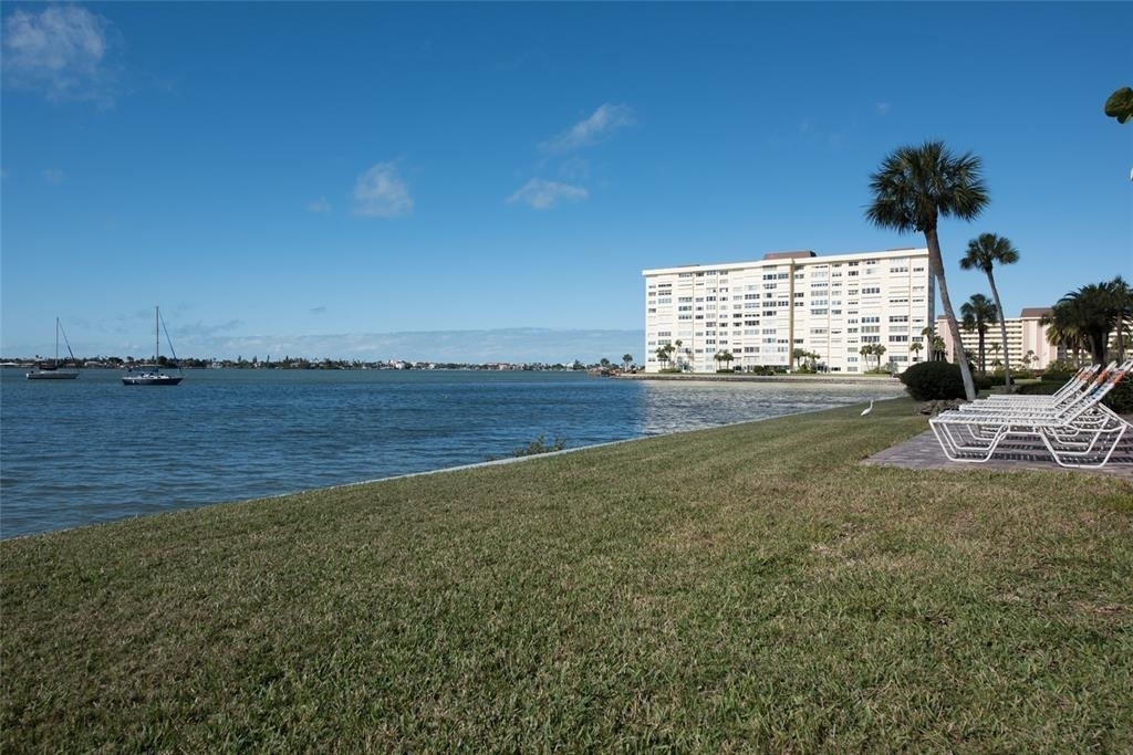 4575 Cove Circle - Photo 56