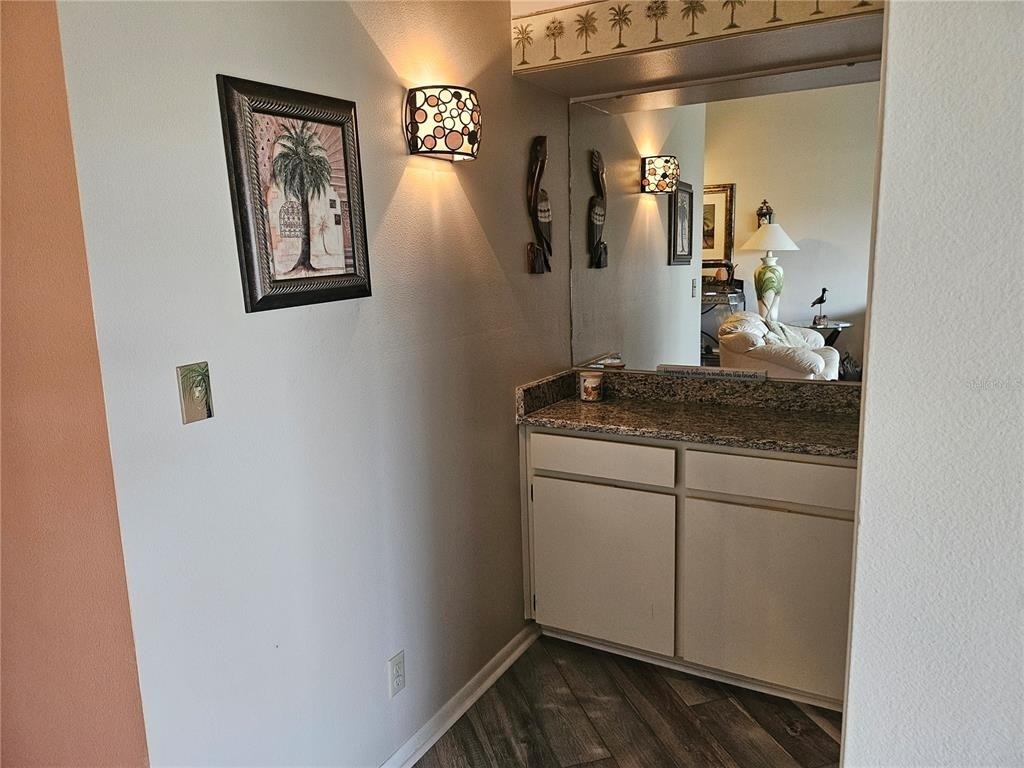 6011 Bahia Del Mar Boulevard - Photo 8