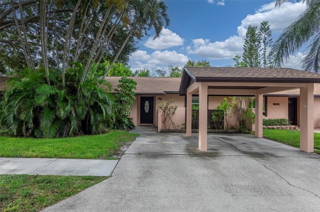 7254 55th Avenue N - Photo 0