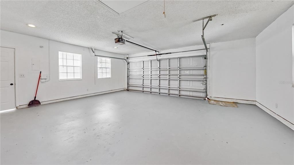305 Medina Court - Photo 19