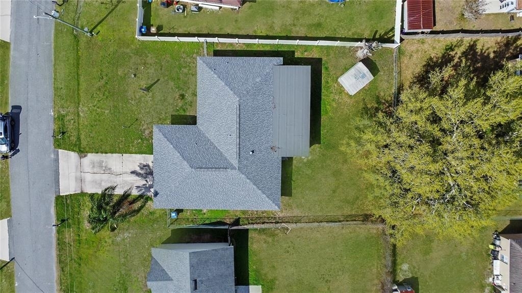 305 Medina Court - Photo 2
