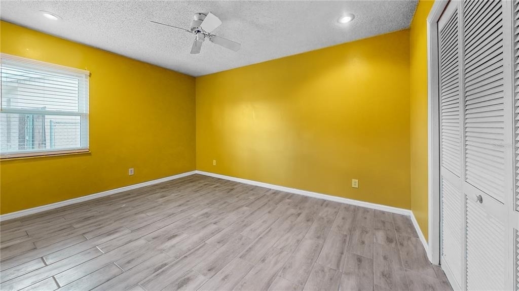 305 Medina Court - Photo 15