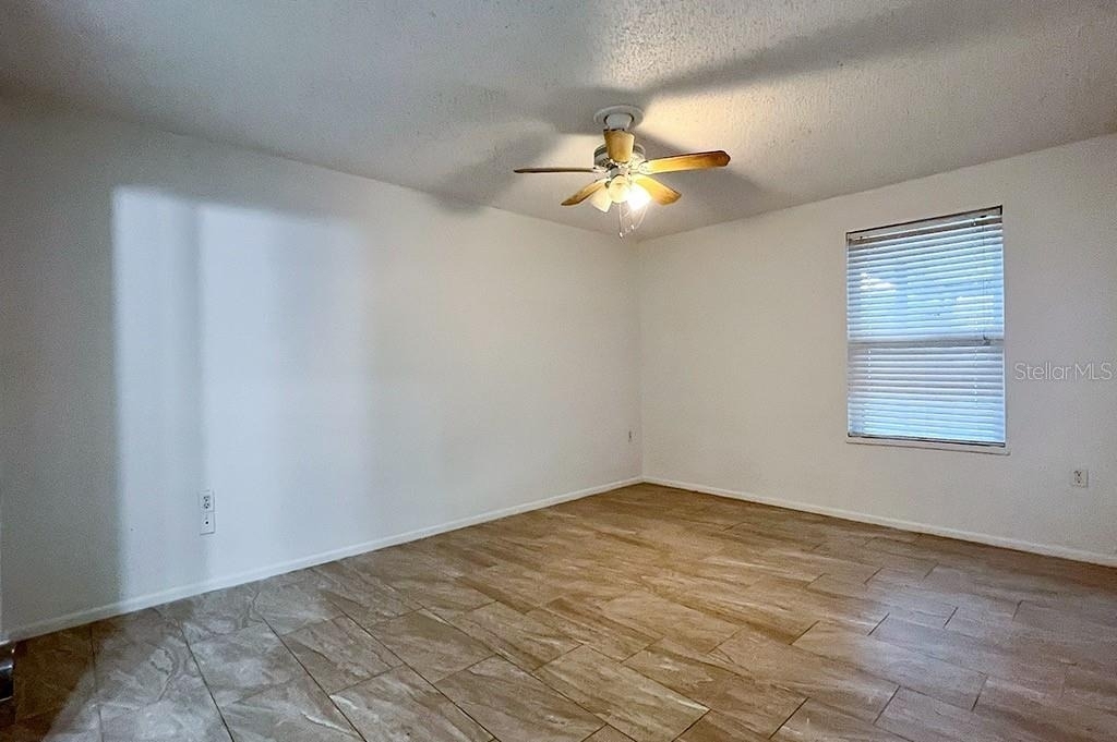 10 York Court - Photo 16