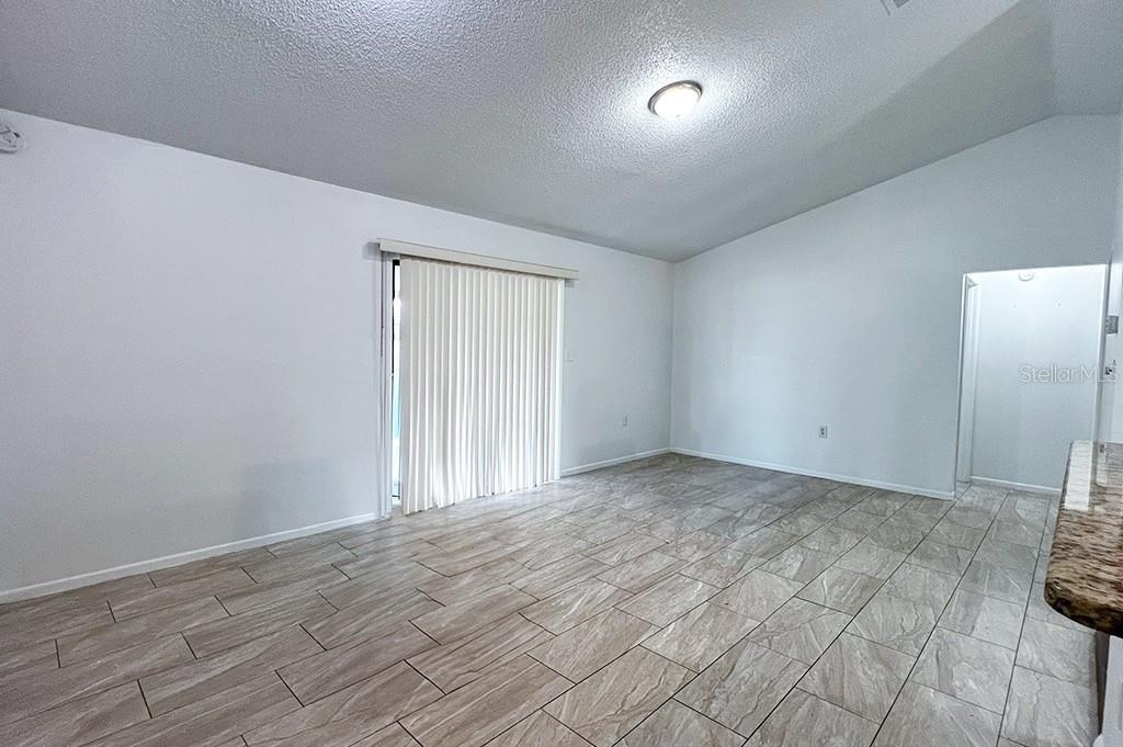 10 York Court - Photo 9