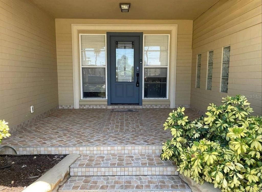 582 Revilo Boulevard - Photo 1