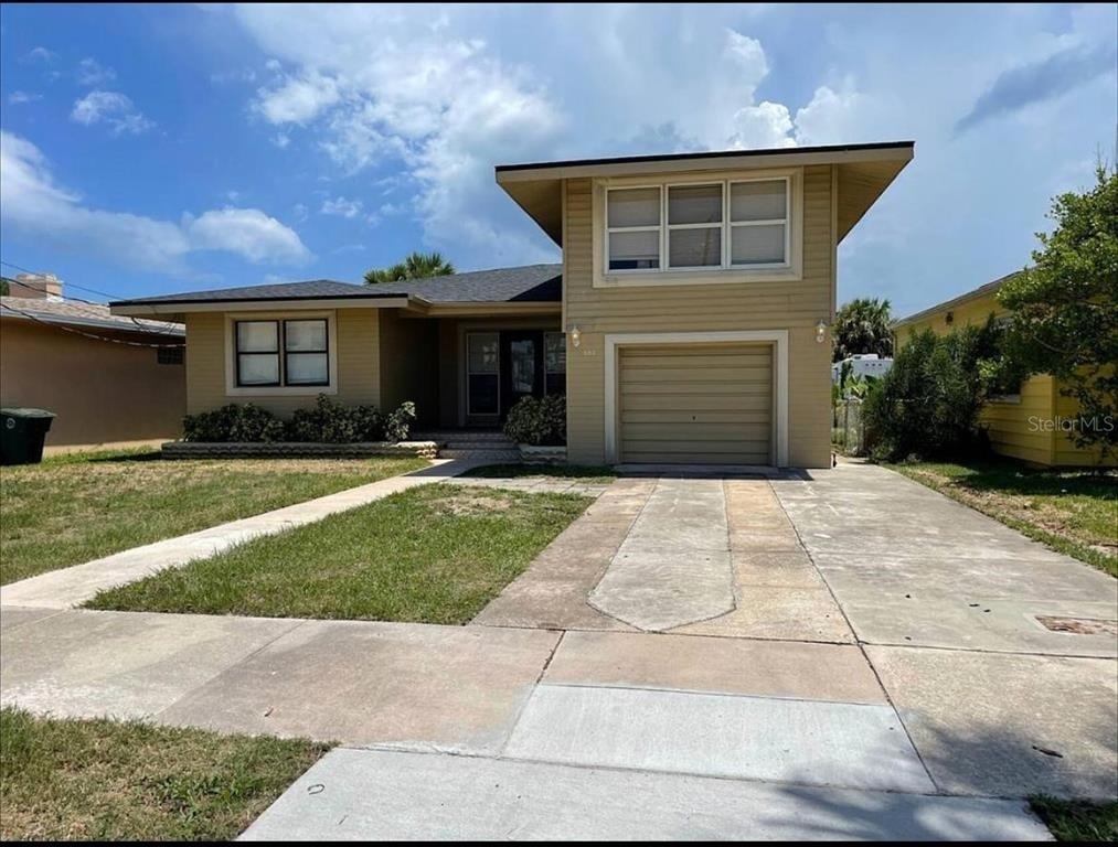 582 Revilo Boulevard - Photo 0