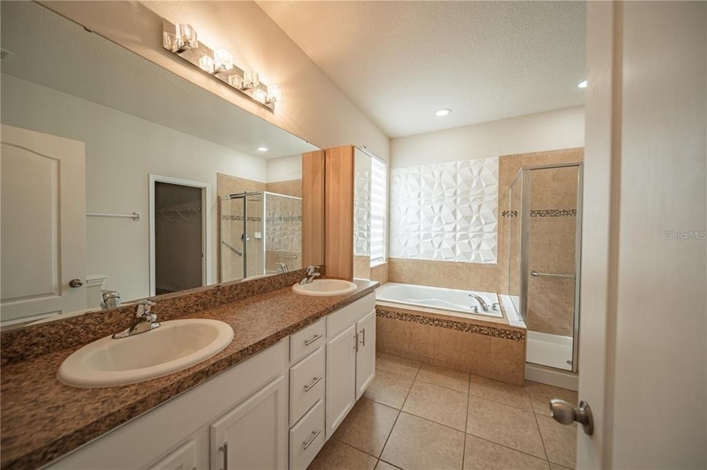 2592 Isabela Terrace - Photo 22