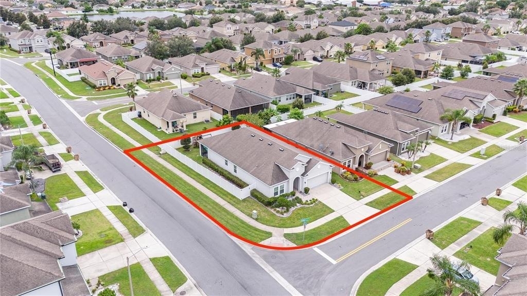 2592 Isabela Terrace - Photo 32