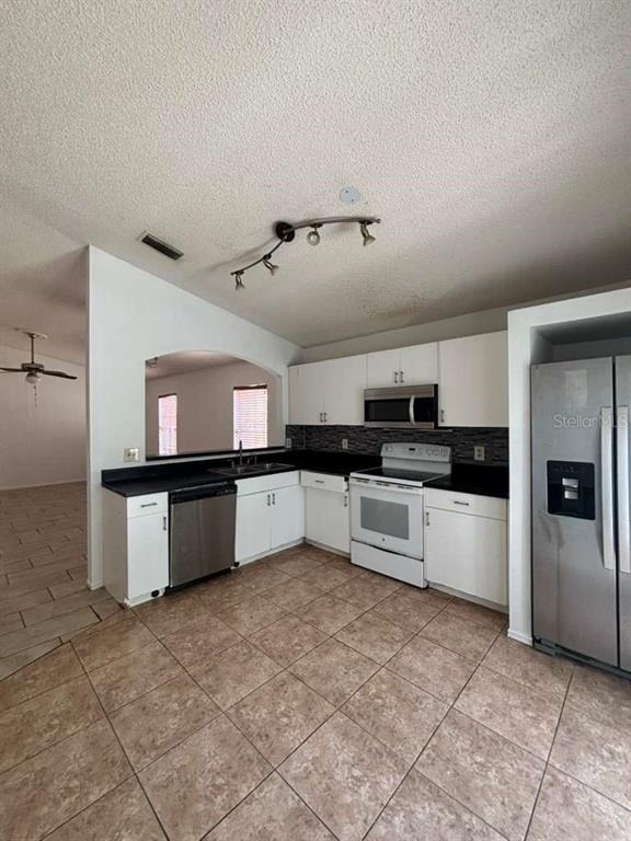 2713 Palm Isle Way - Photo 4