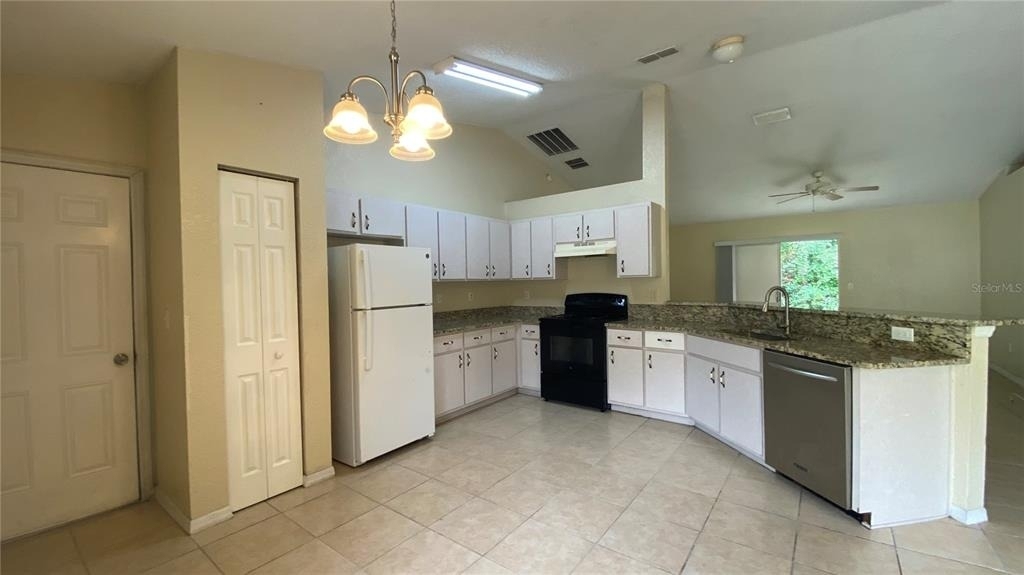 523 Silver Way Drive - Photo 5
