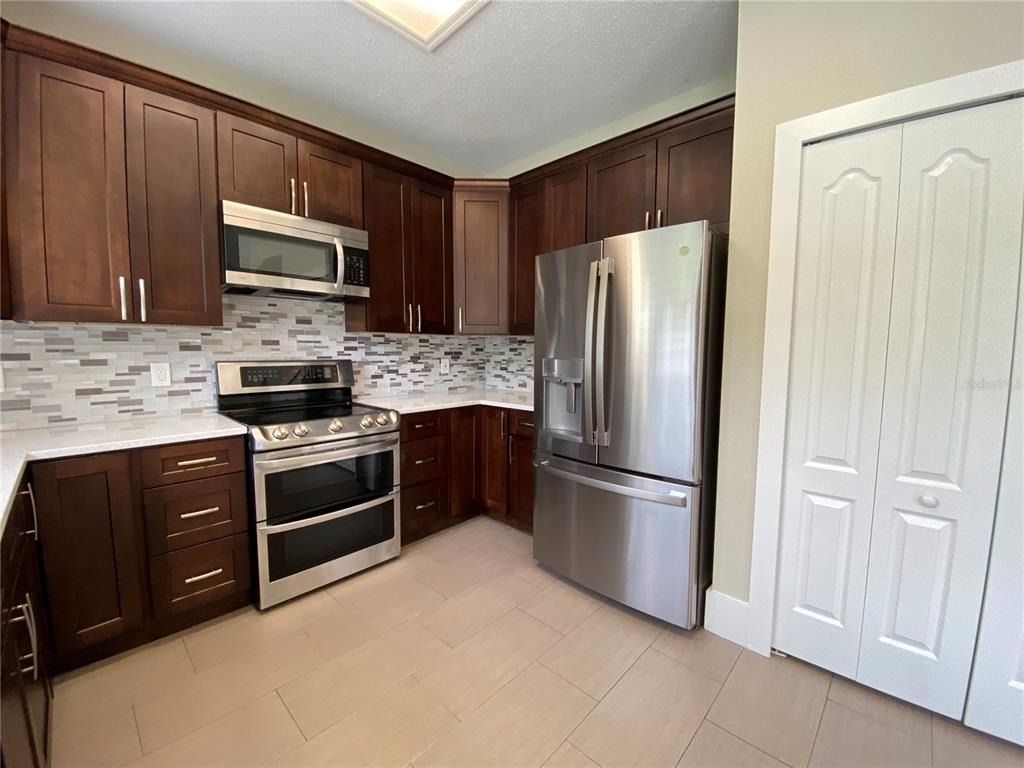 4115 Andover Cay Boulevard - Photo 12