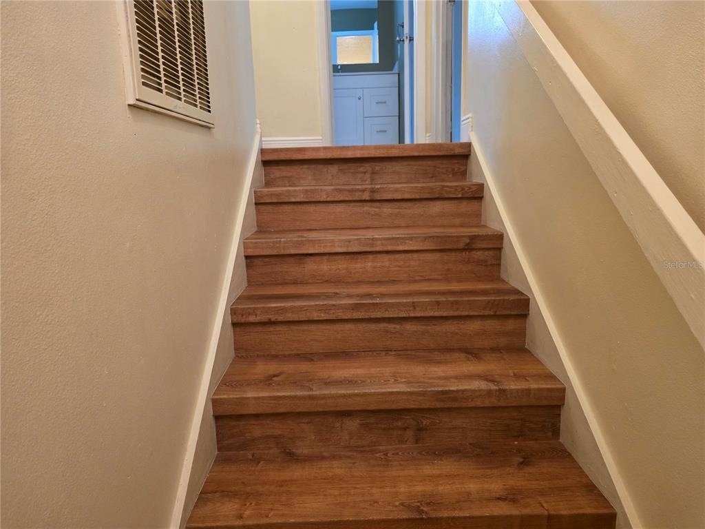 415 S Greenwich Court - Photo 7