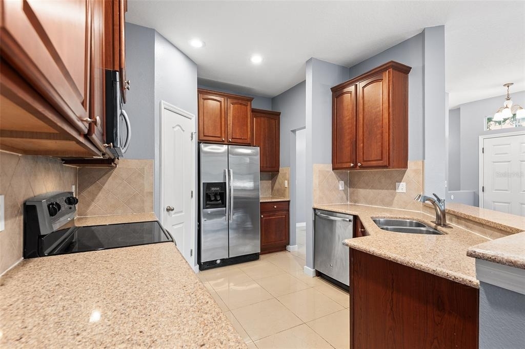 6745 Breezy Palm Drive - Photo 4