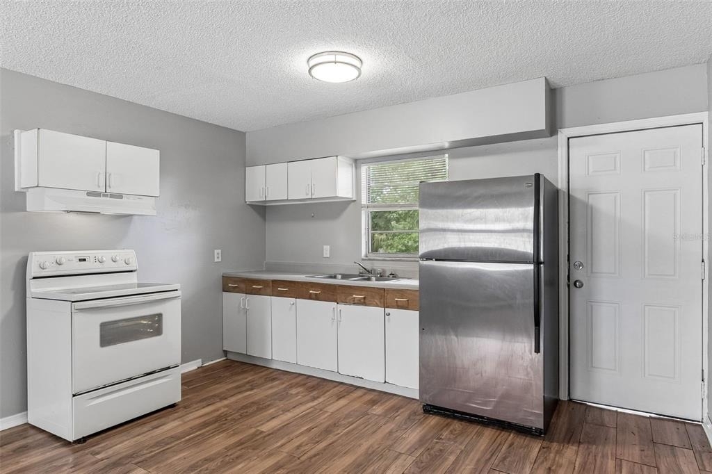 601 State Avenue - Photo 10