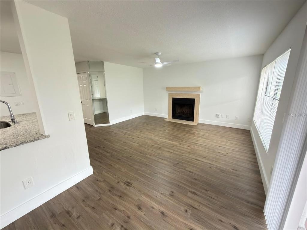 4702 Sutton Terrace - Photo 12