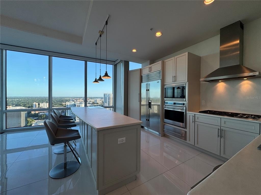 150 E Robinson Street - Photo 4