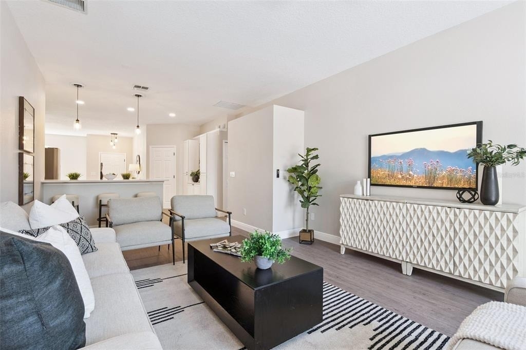 1209 Cathcart Circle - Photo 3