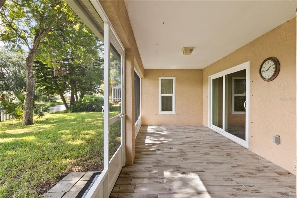 410 Central Mariners Drive - Photo 4
