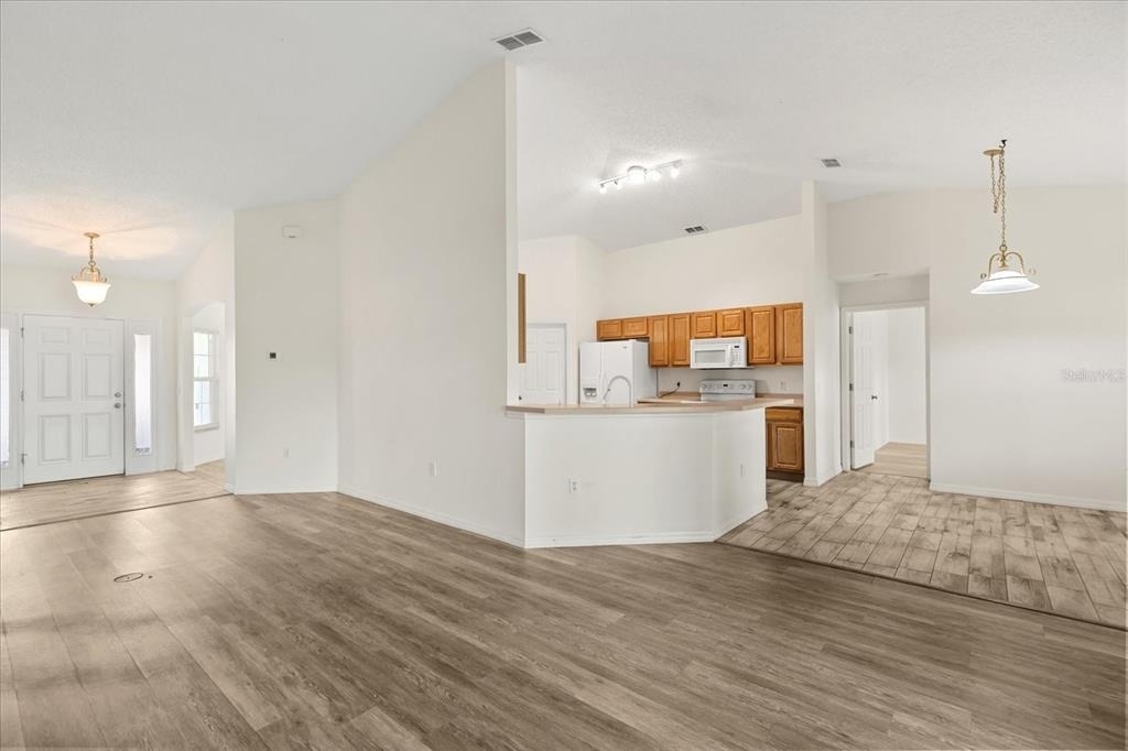 410 Central Mariners Drive - Photo 16