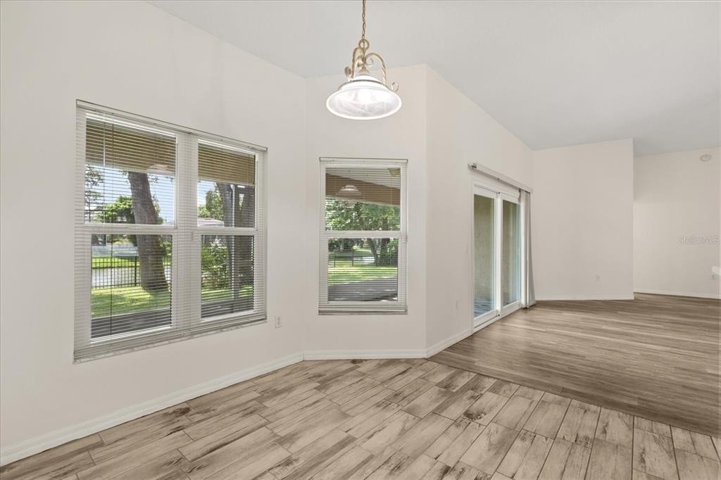 410 Central Mariners Drive - Photo 18