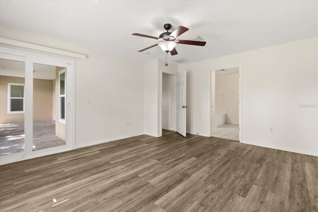 410 Central Mariners Drive - Photo 32