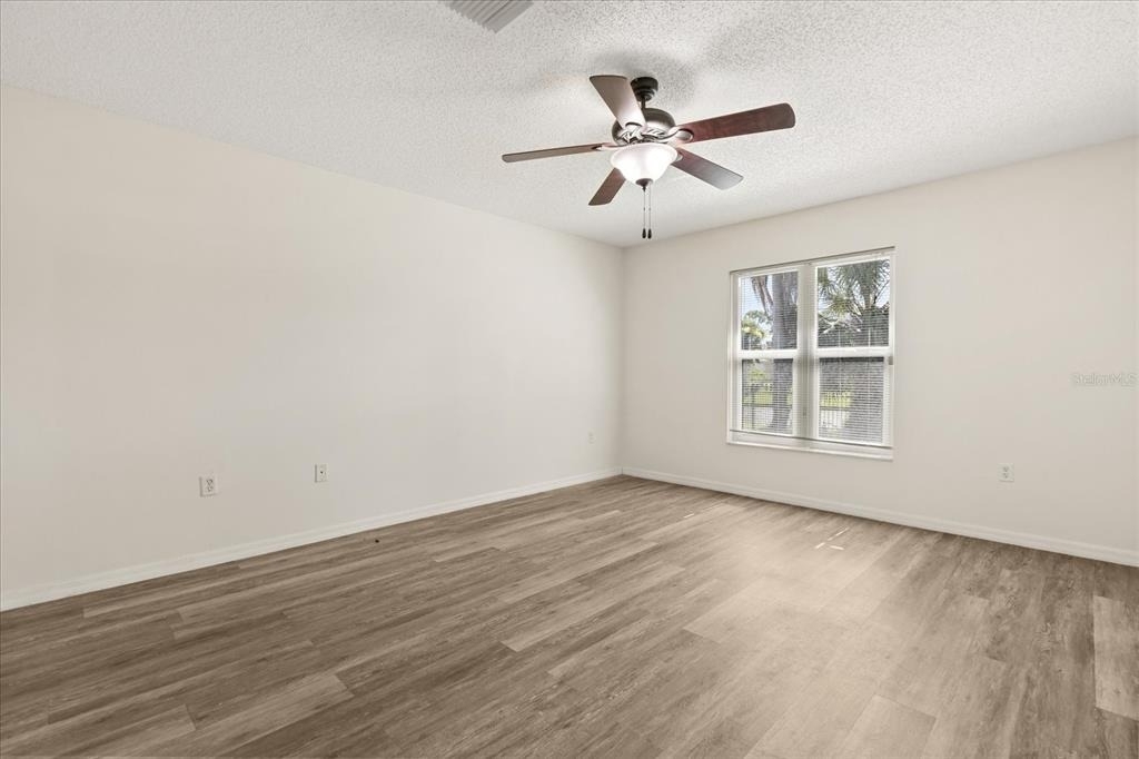410 Central Mariners Drive - Photo 31