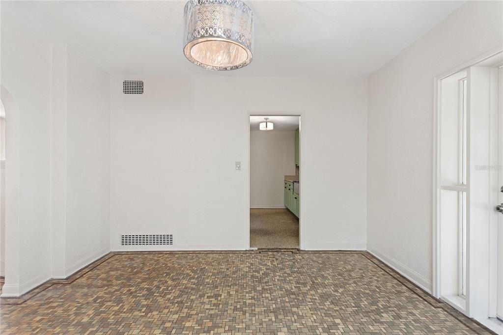 437 Richmond Street - Photo 8