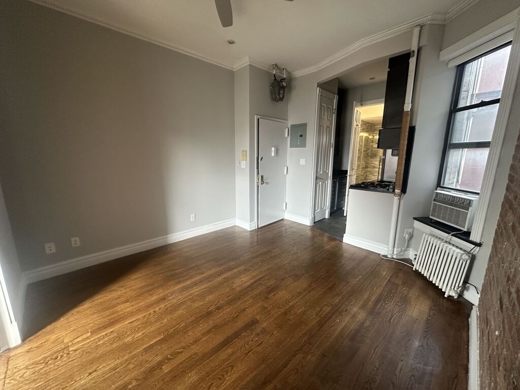250 Mott Street - Photo 3