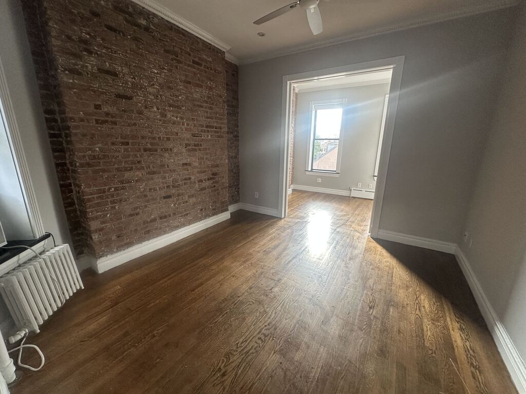 250 Mott Street - Photo 4