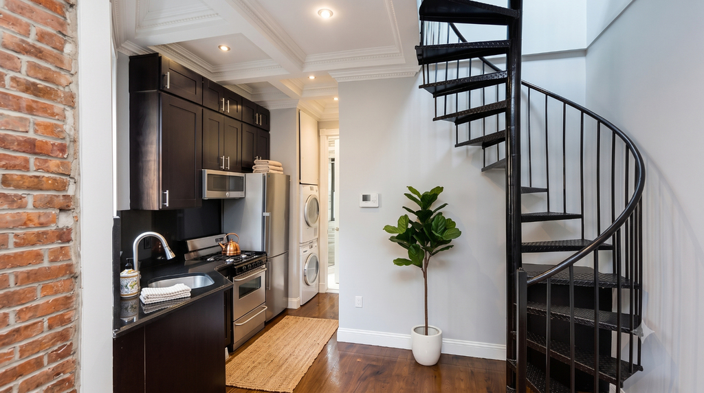 15 West 103rd Street - Photo 0