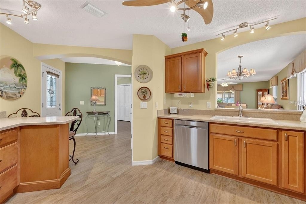 1258 Estill Avenue - Photo 9