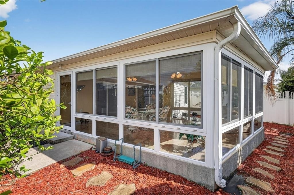 1258 Estill Avenue - Photo 4