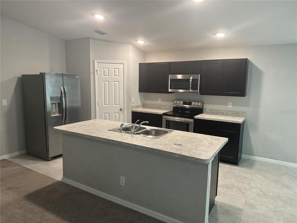 154 Australian Drive - Photo 1