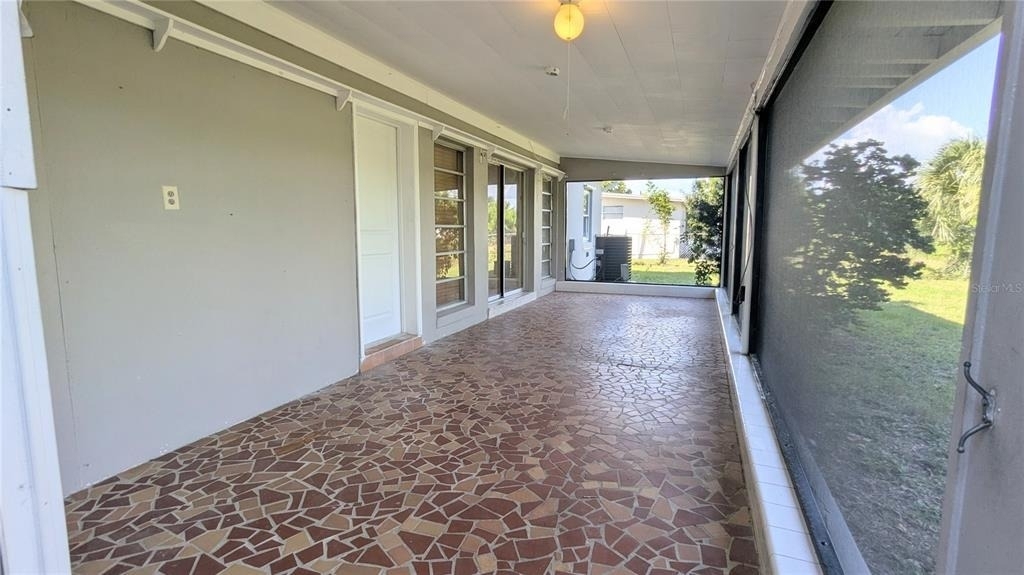 22003 Catherine Avenue - Photo 5