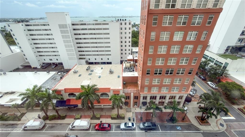 1350 Main Street - Photo 26