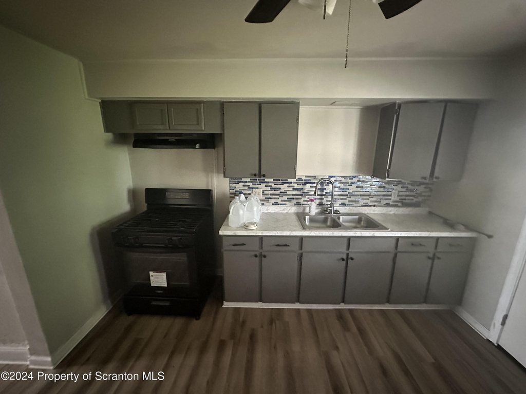704 Hazle Street - Photo 2