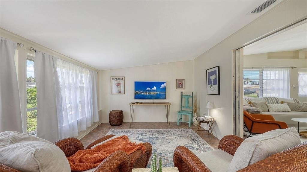 2551 Waneta Drive - Photo 11