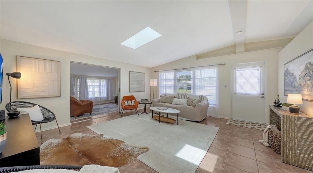 2551 Waneta Drive - Photo 5
