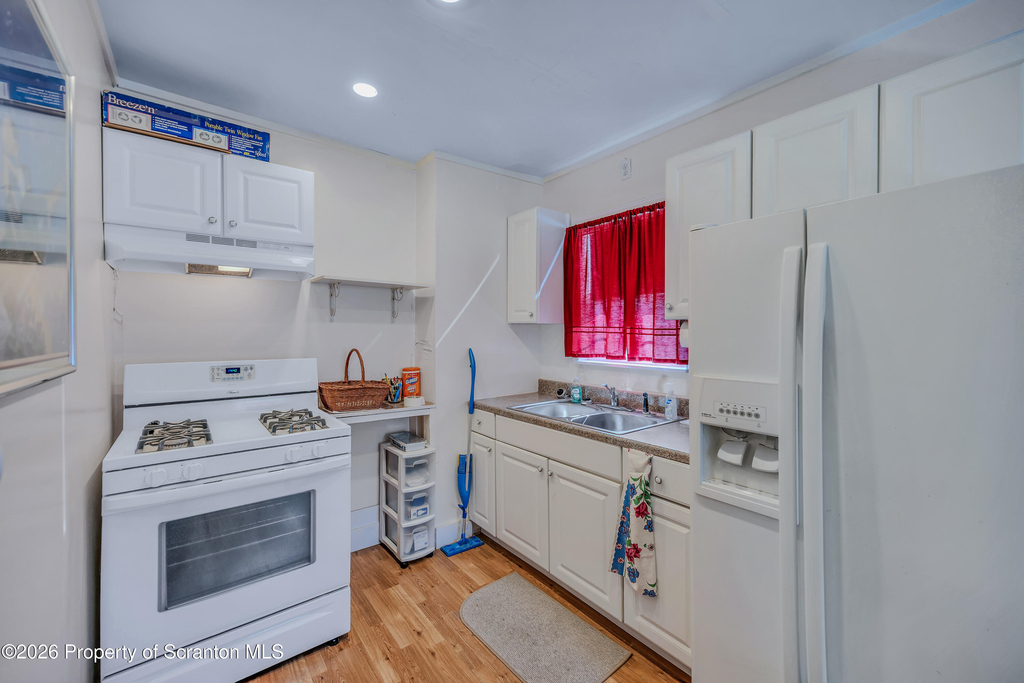 987 Providence Road - Photo 4